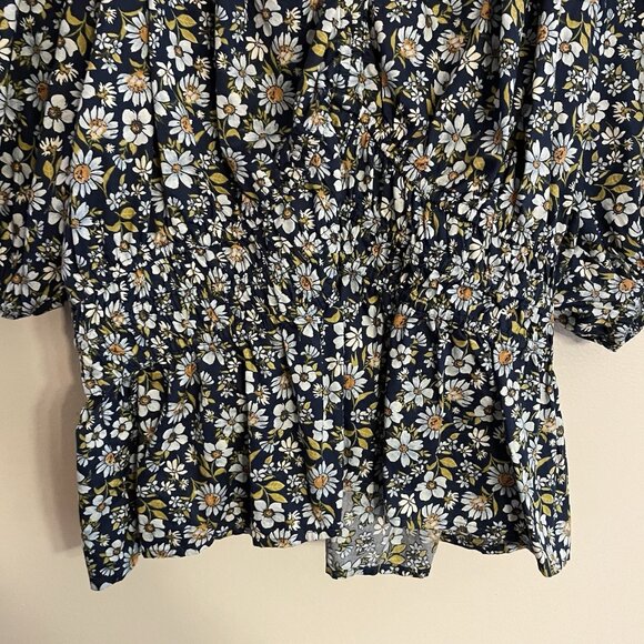 Old Navy Women XL TALL Blue Floral Boho Peasant Puff Sleeve Smocked Peplum Top - Picture 3 of 10